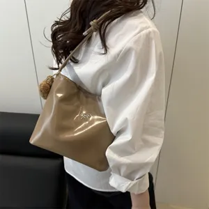 2025 Autumn New Solid Minimalist Large Capacity Casual Fashion Glossy Underarm Shoulder Bucket Bag