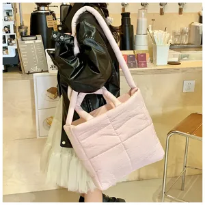 Padded tote bag for women, quilted cloud shoulder handbag, large capacity casual crossbody bag.