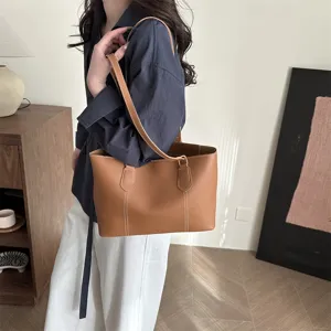 Sac cabas souple minimaliste style coréen pour femmes, grand sac à bandoulière décontracté.