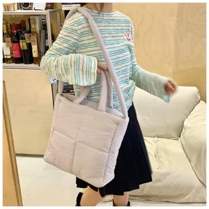 Quilted puffer tote bag for women, large capacity cloud shoulder bag, casual padded handbag.