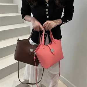 Stilvolle Damenhandtasche PU Leder Umhängetasche elegante Tote Tasche mit Metallverschluss