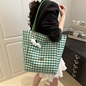 Green plaid canvas tote bag for women, stylish large capacity shoulder handbag for daily use