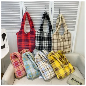 Women large capacity plush plaid tote bag casual retro single shoulder commuter handbag.