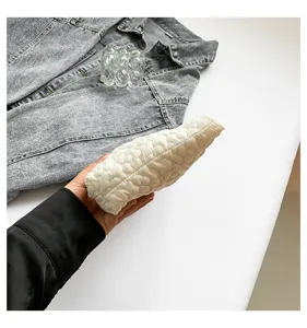 White quilted floral cosmetic bag minimalist travel clutch elegant aesthetic Korean style soft pouch