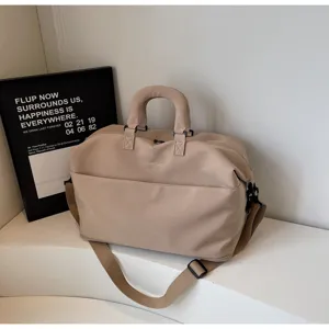 Large capacity shoulder travel bag, lightweight fitness duffle bag and short trip luggage storage.