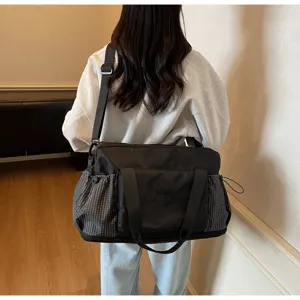 Large capacity travel duffel bag for women casual fitness gym bag with wet dry separation