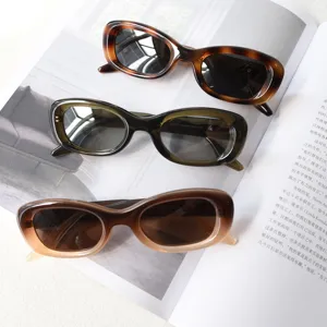 Trendy oval sunglasses with tortoise and gradient frames, stylish eyewear for daily street fashion.