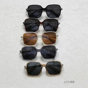 Fashion large frame polarized sunglasses for women, retro square sun glasses, chic eyewear.
