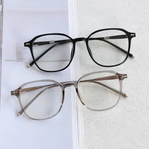 Montature per occhiali ottici TR90, elegante stile giapponese e coreano per uso quotidiano.