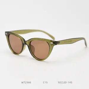 Vintage TR90 polarized cat-eye sunglasses for men and women, stylish street fashion detail.