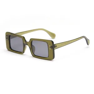 Vintage square polarized sunglasses for women and men, trendy green frame uv protection eyewear