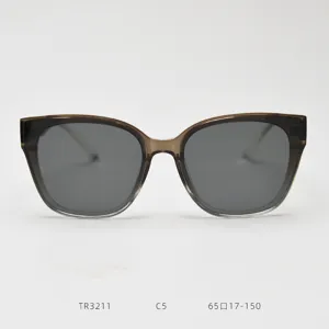 Details of women fashion oversized TR90 sunglasses, gradient frame with grey nylon lenses.