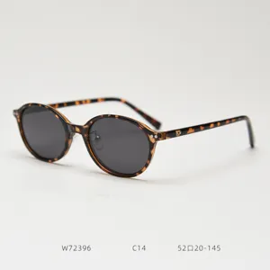 Retro round polarized sunglasses with tortoiseshell TR90 frame for stylish daily wear.