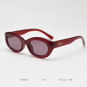 Retro oval cat-eye polarized sunglasses for women and men, lightweight TR90 frame design.