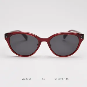 Red TR90 cat-eye polarized sunglasses for women and men, retro vintage UV protection eyewear.