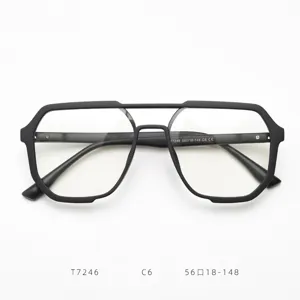 Vue détaillée de la monture de lunettes géométrique noire avec double pont pour hommes et femmes.