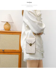 Borsa cellulare retrò goffrata da donna, piccola borsa tracolla floreale con chiusura metallica.