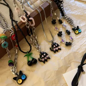 Cute colorful cartoon big-eye cat cherry necklace dark clavicle chain sweet cool jewelry