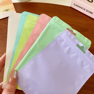 Buste richiudibili colore macaron sacchetti trasparenti spessi per gioielli e confezioni.