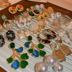 Vintage Barock Perlen Strass Ohrringe Kollektion, elegante retro geometrische Gold Ohrhaenger Damen.
