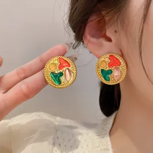 Vintage retro vergoldete runde Ohrringe mit bunten Harz-Inlays fur elegante Damen Schmuck.