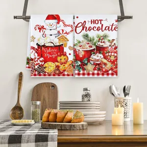 Kerstkeukenhanddoeken hangend in keuken, absorberende microvezel met leuke feestprint.