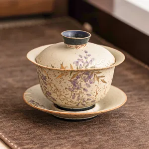 Service a thé gaiwan en céramique avec glycine peinte à la main et dorure pour thé en vrac.