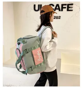 Sac à dos de sport color-block élégant avec compartiments spacieux voyage et fitness.