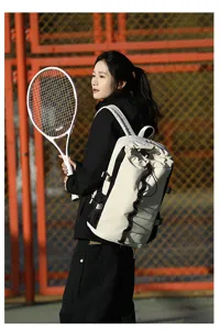 Grand sac à dos de sport tennis badminton pour femme, sac de voyage léger pratique.