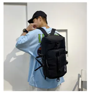 Zaino multiuso nero, grande borsa da viaggio, zainetto casual per la scuola ideale per uso quotidiano.
