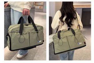 Stylish large capacity travel duffel bag for women, versatile shoulder fitness bag.