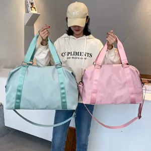 Large capacity travel duffel bag for women lightweight luggage gym bag overnight flight carry on