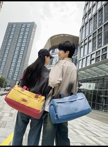 Large capacity travel bag, waterproof fitness duffel bag, casual outdoor shoulder bag.