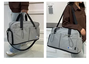 Casual large capacity travel duffel bag with shoulder strap for women fitness yoga.