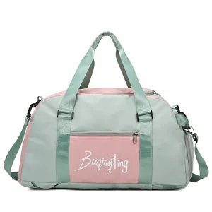 Sac de sport de voyage rose et vert avec compartiment chaussures pour femmes vue principale