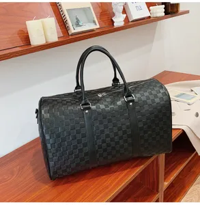 Schwarze karierte Präge-Reisetasche, große Kapazität, Wochenendtasche für Sport und Urlaub.