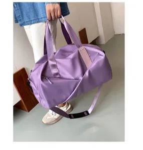 Sac de sport violet pour femme, grand sac de voyage avec séparation sec humide.