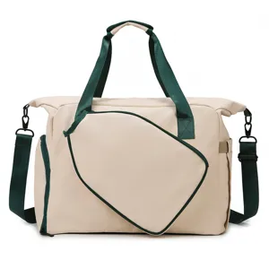 Grand sac de tennis avec compartiment pour raquette et bandoulière pour le sport, beige.