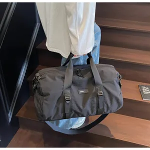 Durable casual travel duffel bag waterproof large capacity shoulder crossbody fitness bag.