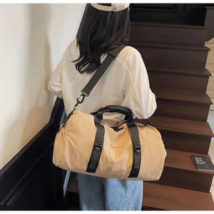 Casual travel duffel bag waterproof shoulder sports gym crossbody bag versatile design