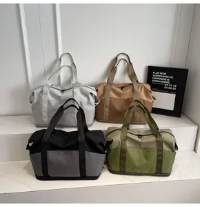 Große Reise Duffle Bag Fitness Sport Gepäck Tasche mit Karo Muster in mehreren Farben.