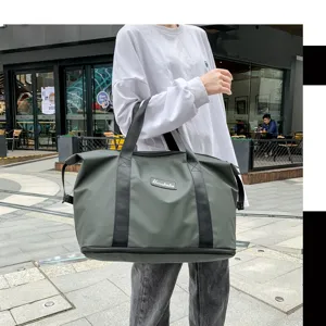 Grande borsa da viaggio fitness impermeabile con separazione umido-asciutto per bagagli.