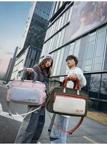 Large capacity travel shoulder bag fitness handbag for casual daily outdoor sports activities.