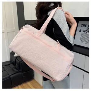 Stylish pink fitness gym bag large capacity travel duffel bag for women daily use