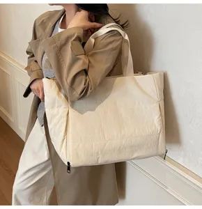 Casual minimalist large capacity quilted tote bag for women daily commute gym storage.