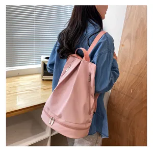 Zaino viaggio nylon rosa con scomparto scarpe, borsa sportiva palestra leggera impermeabile.