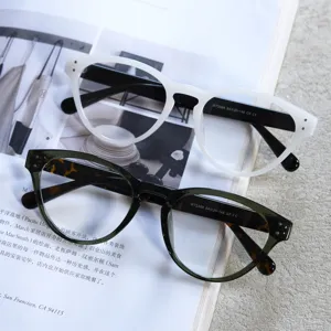 Retro cat-eye TR90 optical glasses frames detail view, stylish clear eyeglasses for daily wear.
