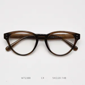 Retro cat-eye TR90 optical glasses frame for women and men, stylish clear lens eyewear.