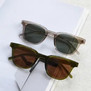 Unisex polarized sunglasses with lightweight TR90 frame, stylish UV400 protection eyewear.