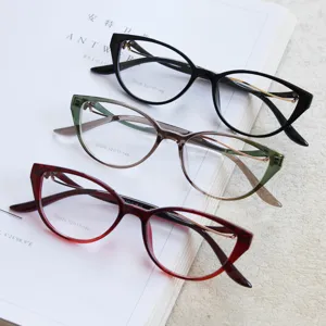 Cat-eye TR90 optical glasses frame, stylish anti-blue light clear eyewear for women.